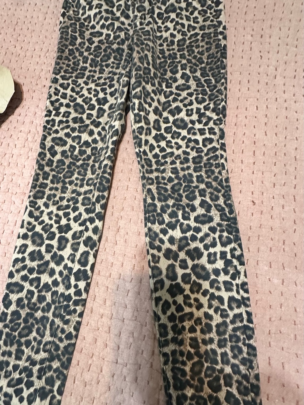 Good American Women’s Leopard Print jeans